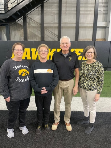 J.D. and Jill Thoreson with Dean Julie Zerwic and Prof. Leah Buck