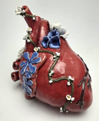anatomical ceramic heart 