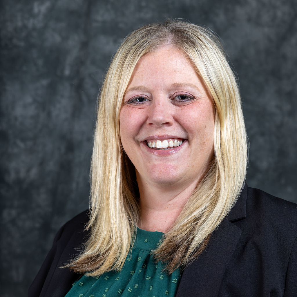 Kristin Foster headshot